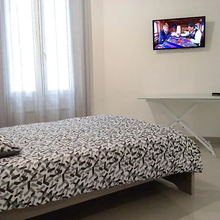 Les Lions Apartment *
