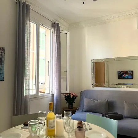 Les Lions Apartmán Nice